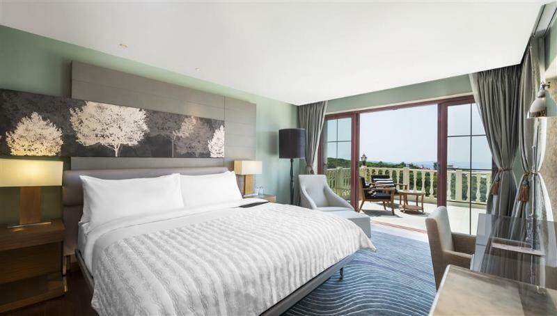 Le Meridien Mahabaleshwar Resort & Spa Dış mekan fotoğraf